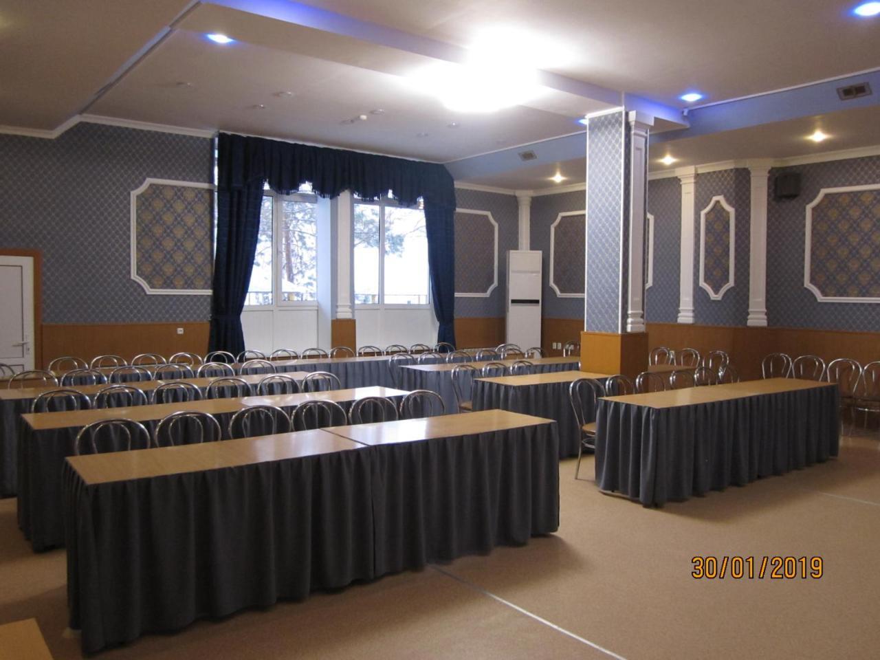 Aktobe Hotel Extérieur photo